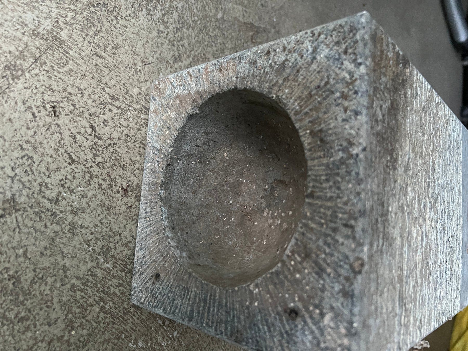 Sculture & Statue: Weihwassergefäss für Grab – Usato da Frümsen venduto da amadiss 2