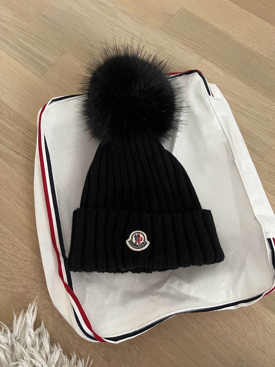Moncler Copricapi, berretti & cappellini: MONCLER Wollmütze  – Usato da Rapperswil SG venduto da Tiniva 1