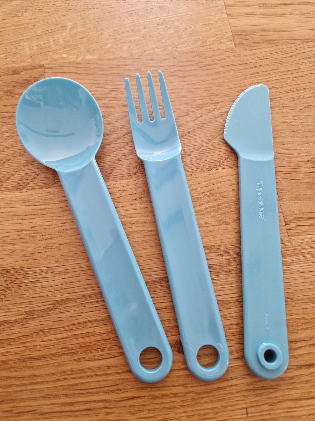 Tupperware Set di posate: Tupperware Besteck Set blau 3-teilig – Usato da Kulmerau venduto da Doene7 1