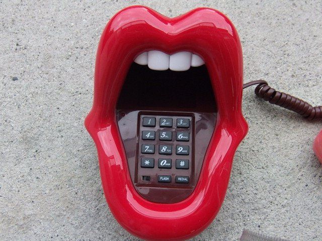 Telefoni: TELEFON ANALOG TOP DESIGN HAMMERPREIS ! – Usato da Schachen b. Reute venduto da Dzestar 3