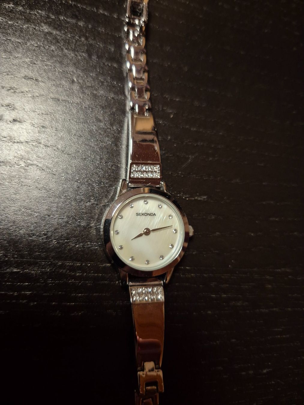 Orologi: Damenuhr Sekonda silberfarben – Usato da Einsiedeln venduto da Lunajune1 1