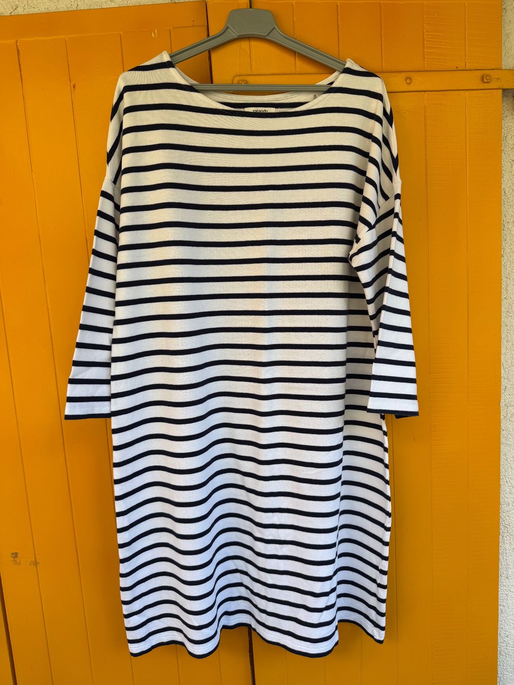 Zalando Vestiti: Zalando Kleid gestreift / Gr.44 – Usato da Zermatt venduto da cacador