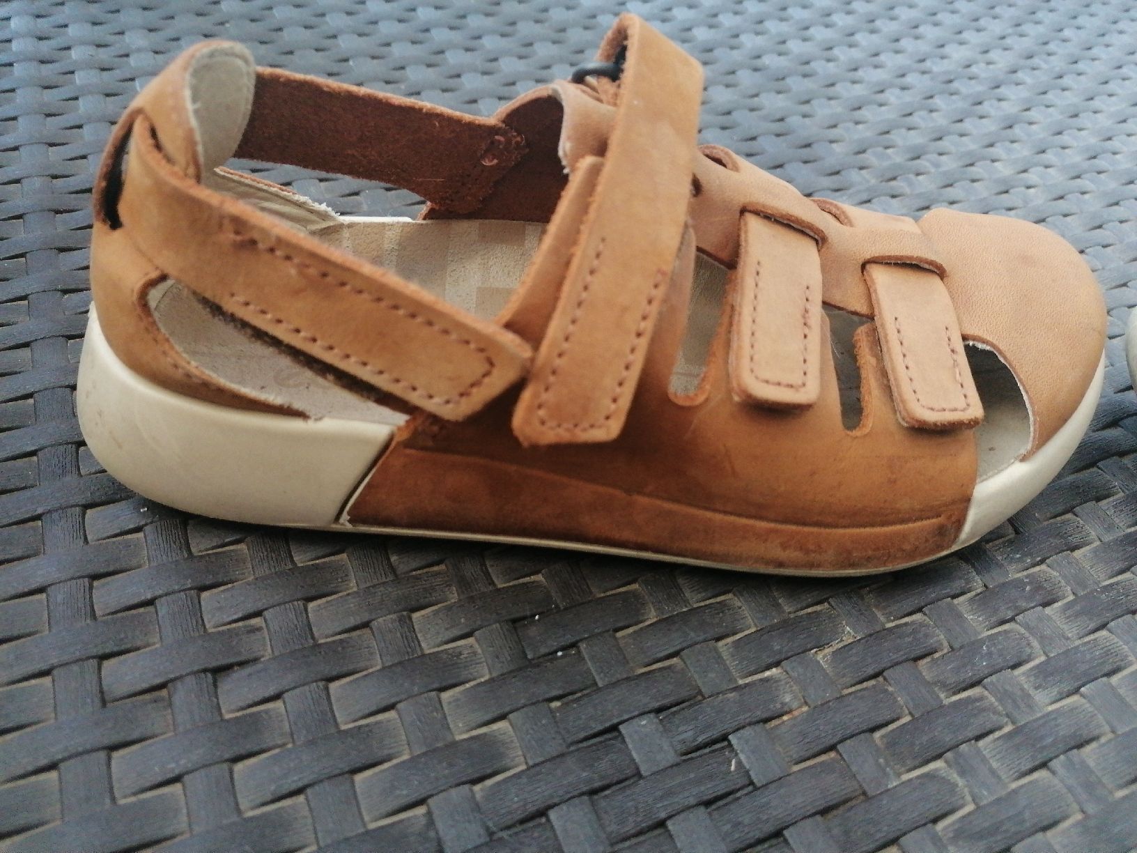 Scarpe per ragazzi: Ecco sandales veritable cuir gr 32 – Usato da Bassecourt venduto da Adeli16 3