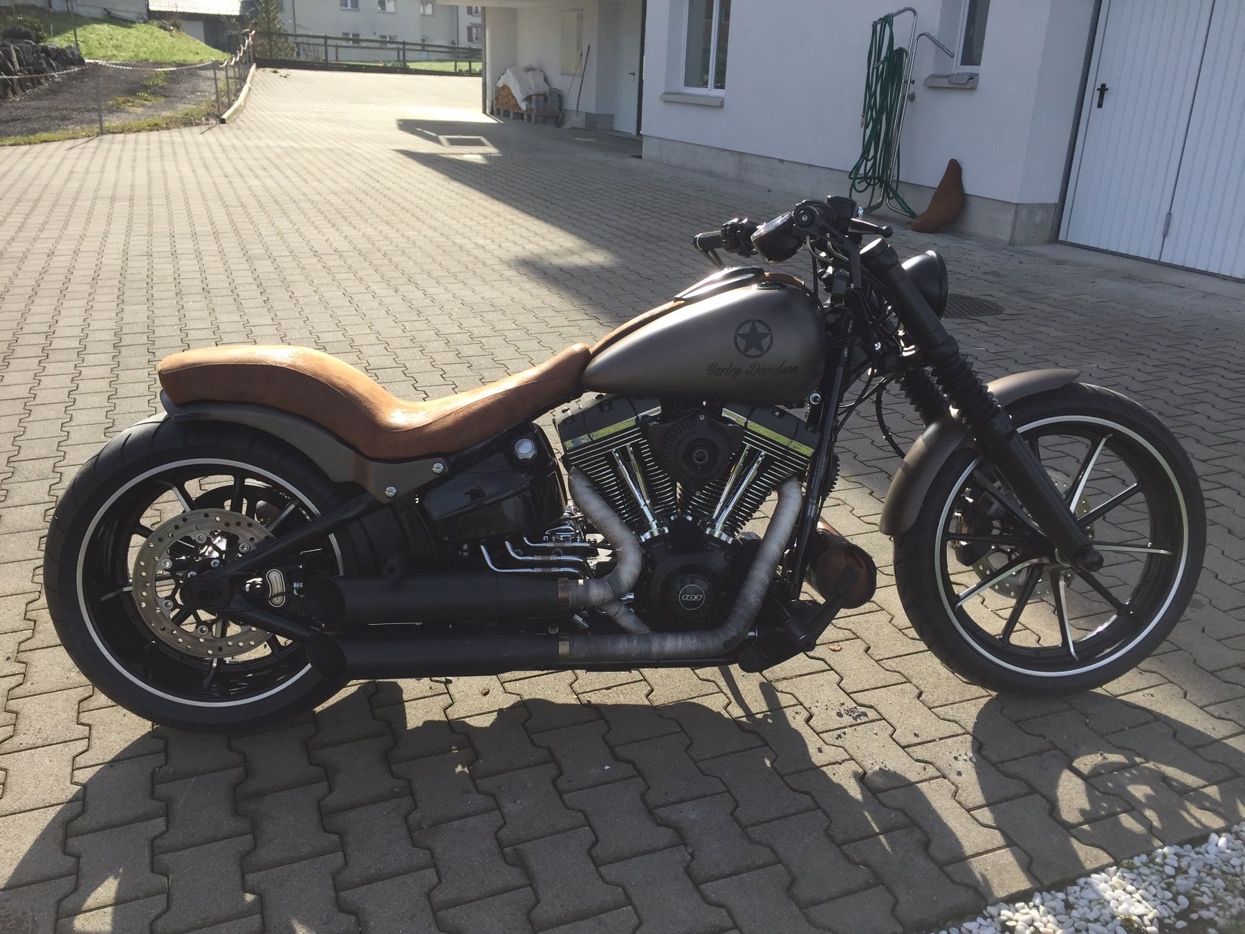 Harley-Davidson Chopper: HARLEY-DAVIDSON FXSB Breakout 103 ABS CUSTOMBIKE – Usato da Andwil SG venduto da ElmAki 6
