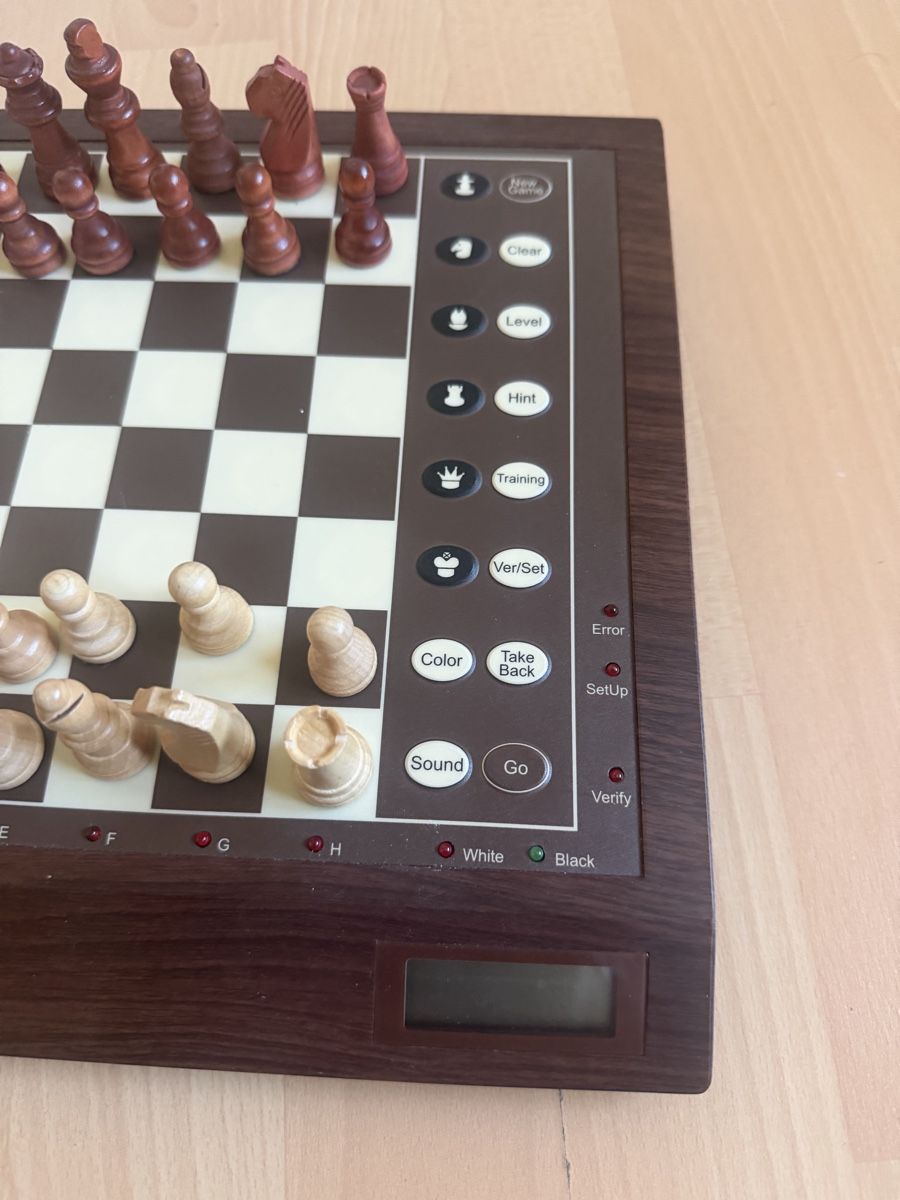 Giochi: Schach Novag Carnelian  – Usato da Baden venduto da noli.r 2