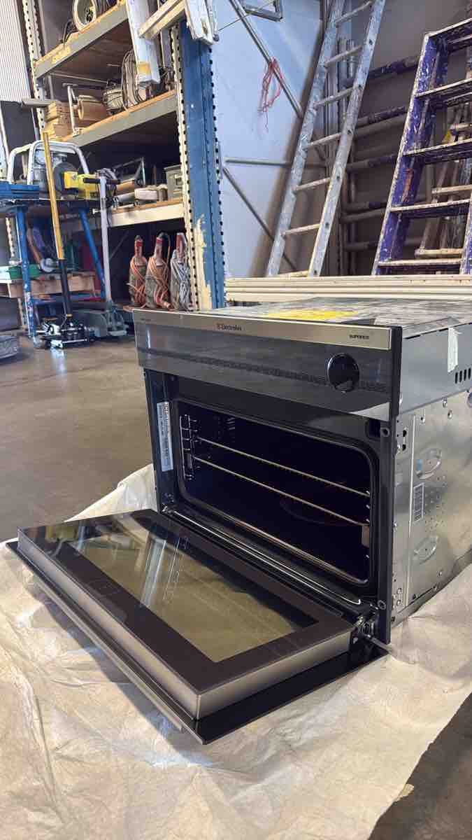 Electrolux Backöfen: Electrolux Backofen "Super"  Edelstahl – Gebraucht aus Uster von car_ln89