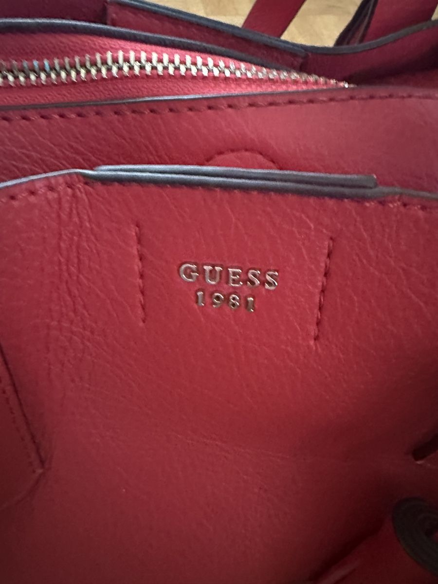 Guess Borse da donna: GUESS 1981, Damentasche,rot – Nuovo e nell'imballaggio originale da Neuchatel venduto da feta_ze 1