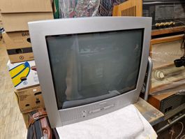 TV mit DVD Player  M-Elektronik ohne FB Vintage Gamer TV