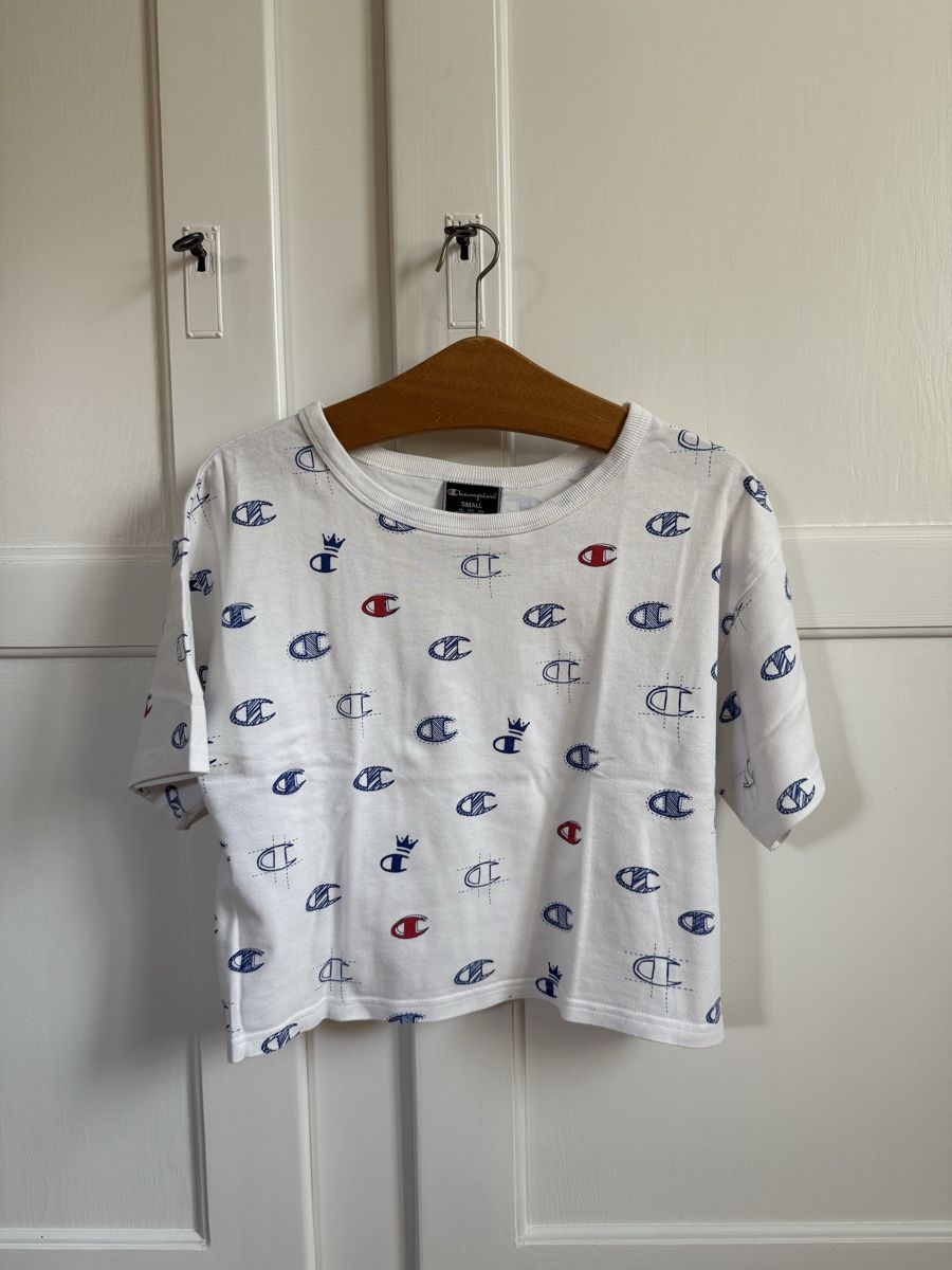 Champion T-shirt: Champion T- Shirt, Gr. S – Usato da Untersteckholz venduto da ger_92lp