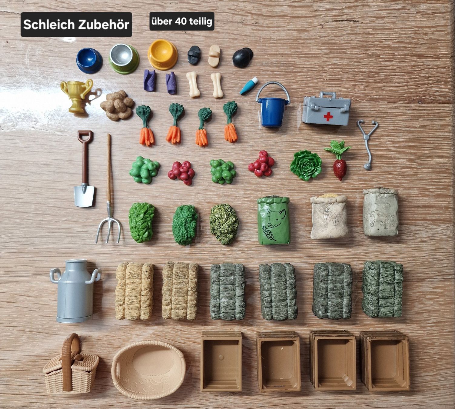 Schleich Jouets: Schleich Zubehör über 40 teilig – D'occasion à Root par Tanja.st