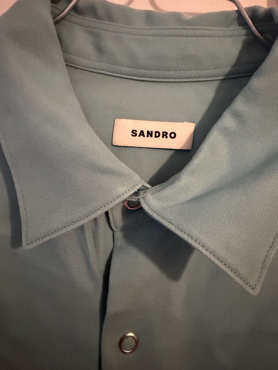 Sandro Lotti di vestiti: Set Sandro con camicia  azzurra e pantalone bianco – Nuovo (secondo la descrizione) da Lugano venduto da can_xdd8 1