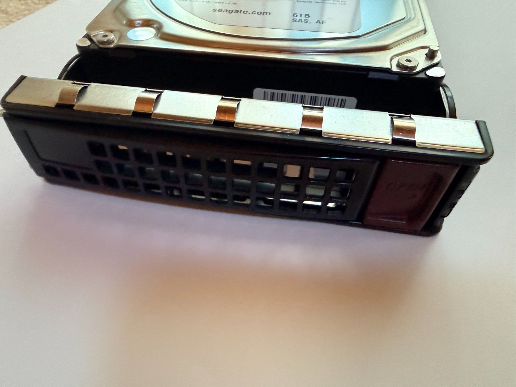 Seagate Disques durs: 6 TB Harddisk mit Caddy für ProLiant-Server – D'occasion à Hilterfingen par Tomz 2