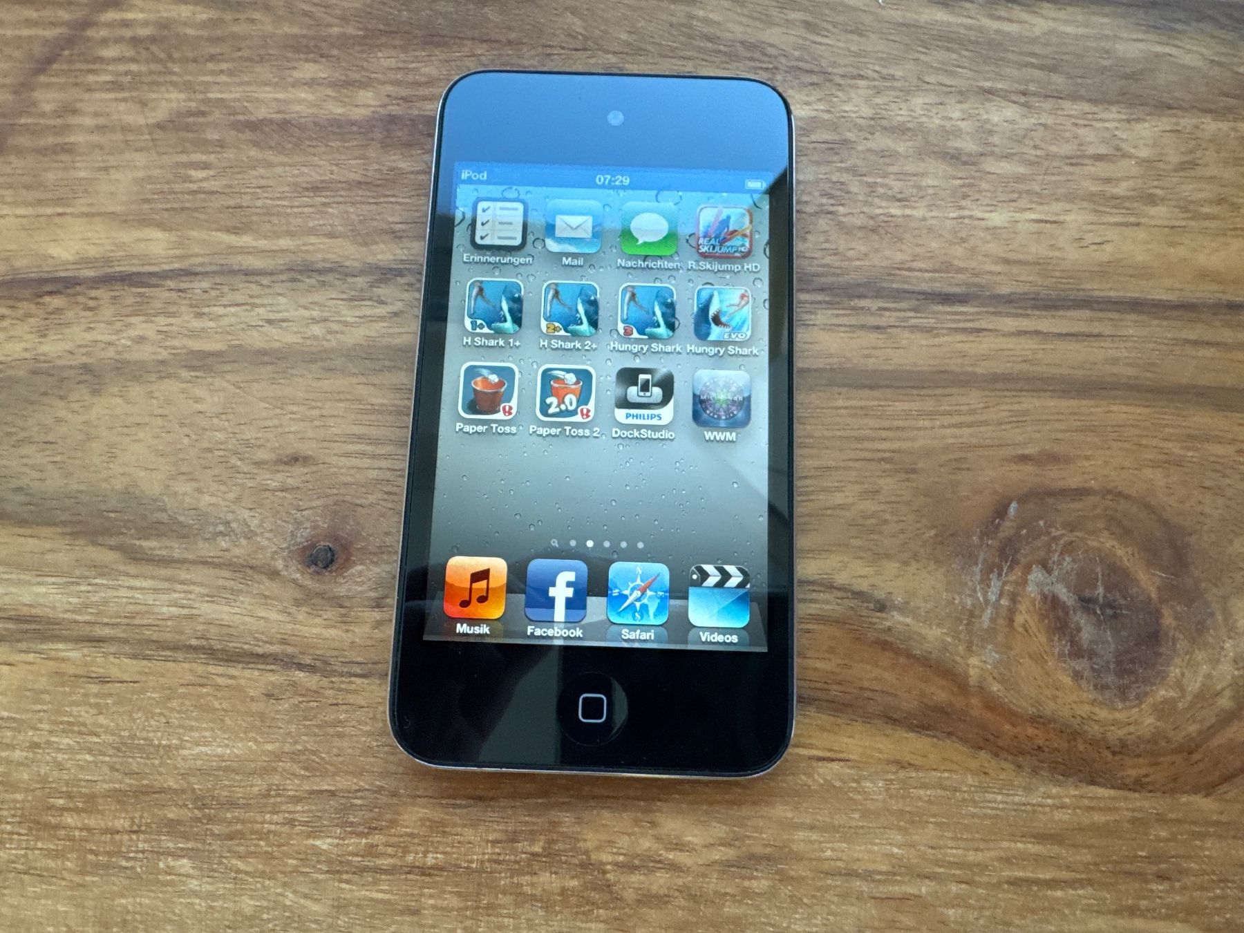 Apple Tragbarer Mediaplayer: iPod touch 4G 32GB – Gebraucht aus St. Gallen von hae_6rmh 2