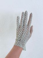 vintage Damenhandschuhe gehäkelt hellgrau wie neu