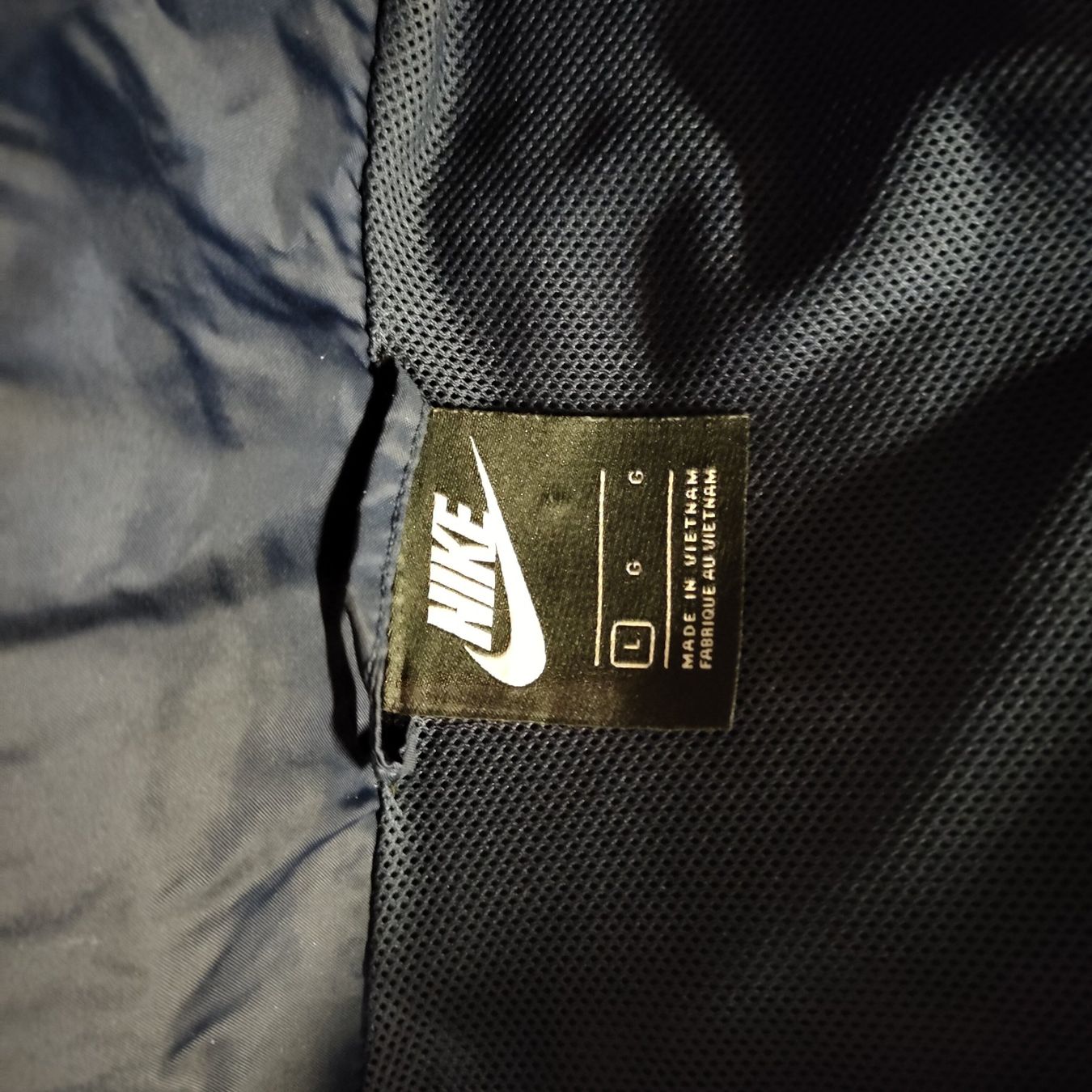 Nike T-Shirts: Nike Oberteil Unterteil Vintage Classics 90s – Gebraucht aus Zürich von RETRO_FEARLESS 3