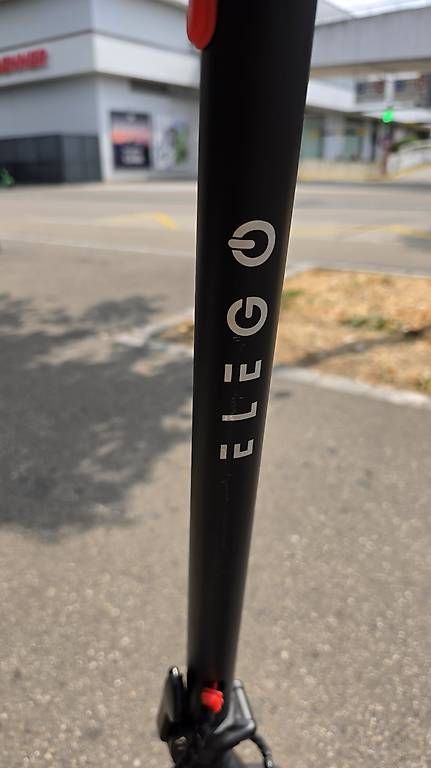 Kit di costruzioni: ELEGO Elektroscooter – Usato da Zürich venduto da Tornadorey 2