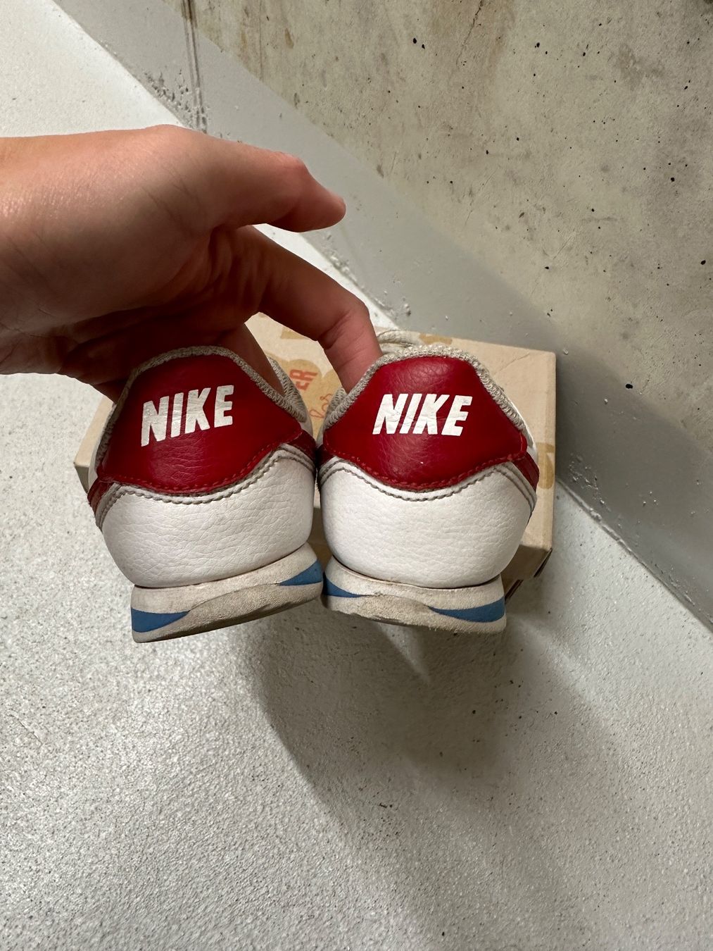 Nike Scarpe per ragazzi: Nike sneaker Gr 29.5 – Usato da Gümligen venduto da xifenglie 1