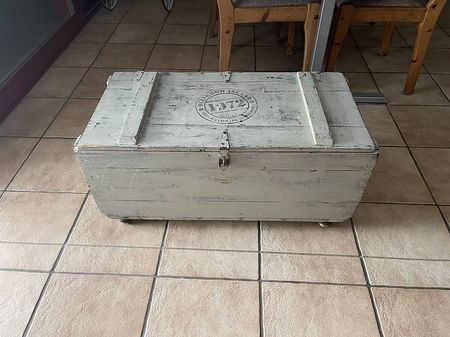 Vintage/ Shabby Chic Truhe