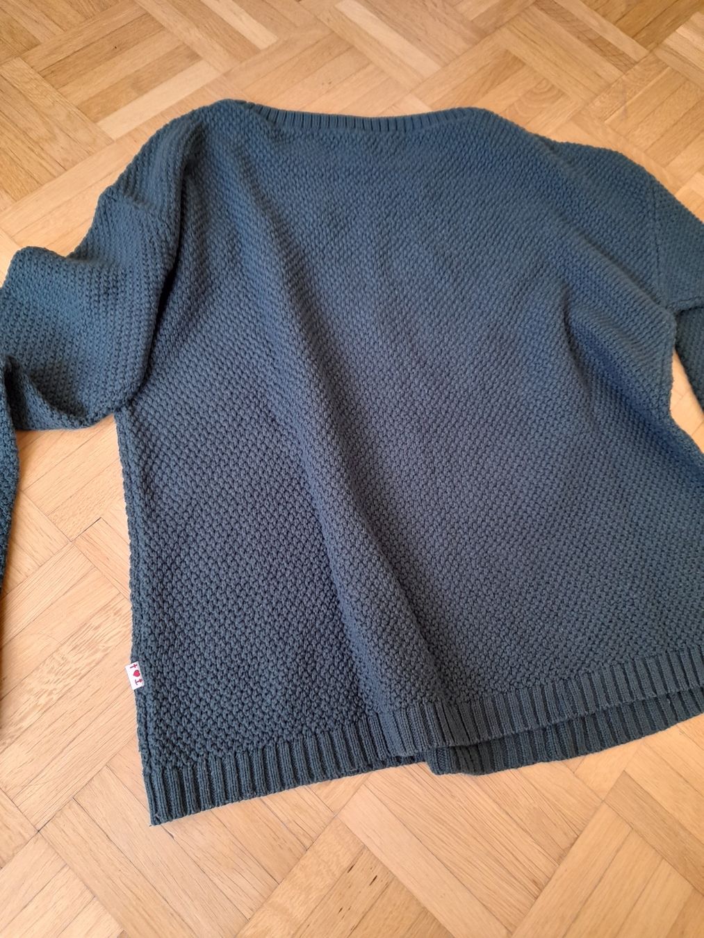 Blutsgeschwister Pullover & Sweatshirts: Strickpullover (Blutsgeschwister, Grösse S) – Gebraucht aus Luzern von anni. 1