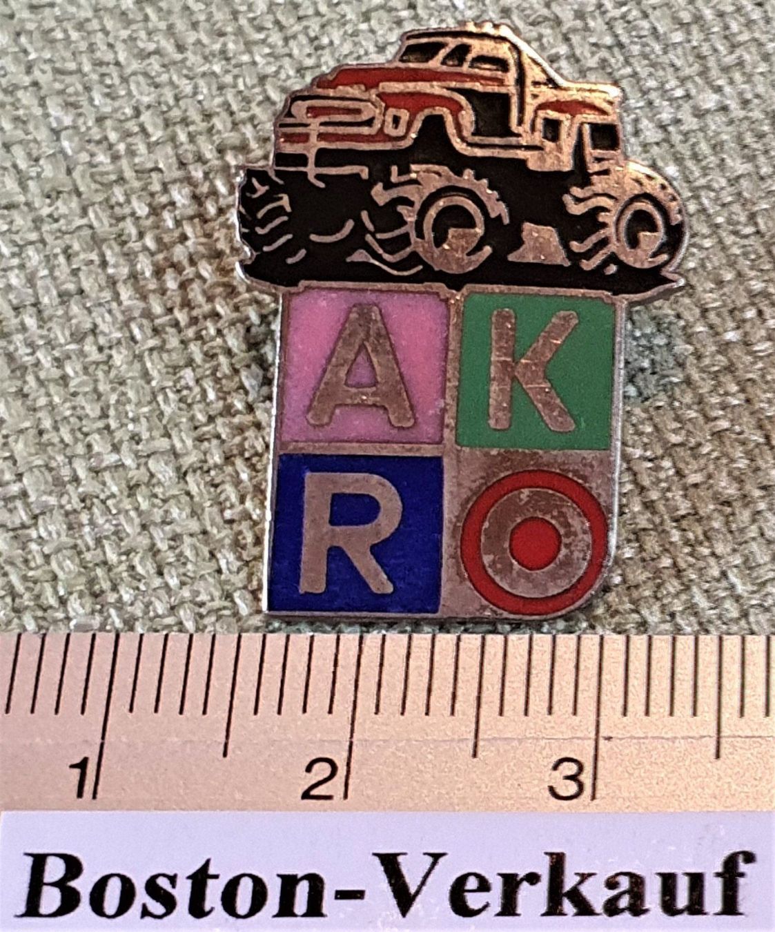 Plaketten & Abzeichen: B507 - Pin AKRO Monster Truck – Gebraucht aus Reinach BL von Boston-Verkauf 1