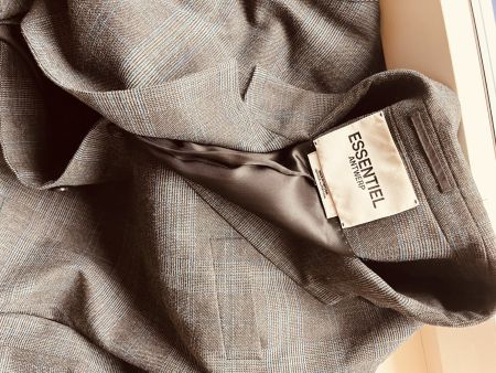 ESSENTIEL ANTWERP oversize Karoblazer