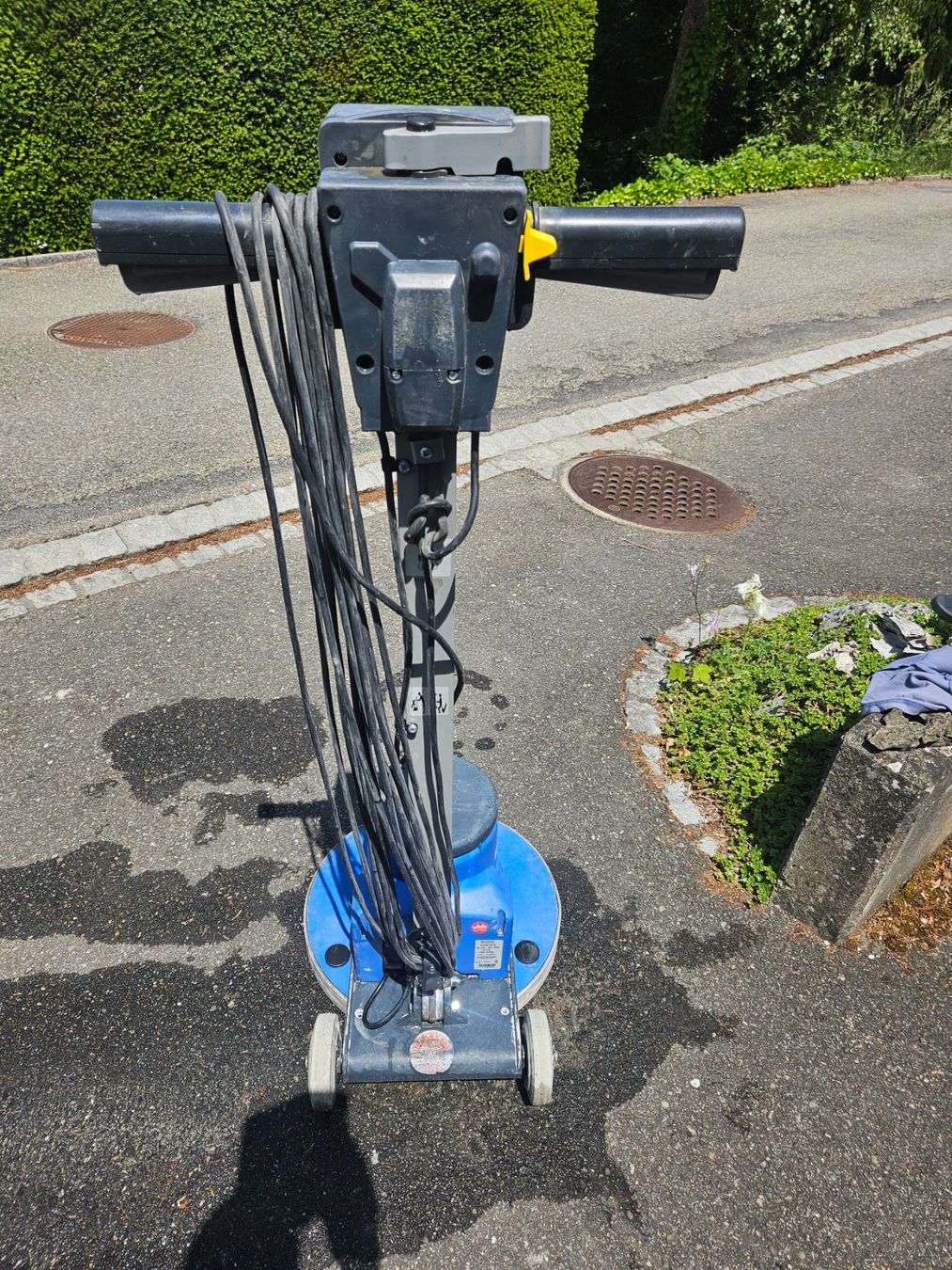 Alle Maschinen: WIBIS Fugmaschine – Gebraucht aus Steckborn von Artkeramik