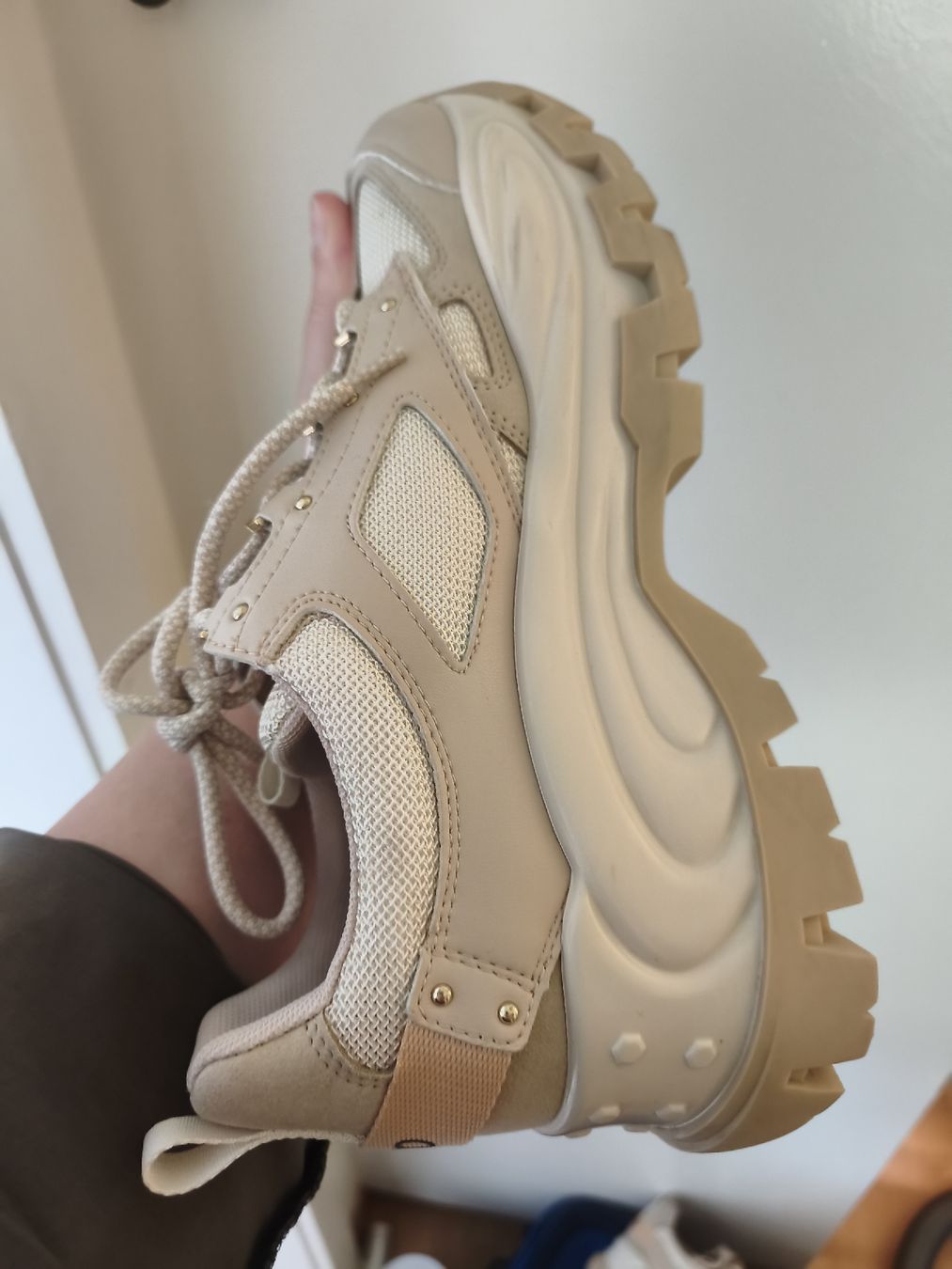Scarpe da donna: Liu Jo Damen Sneakers Gr. 40 Beige – Nuovo (secondo la descrizione) da Tagelswangen venduto da son_z88g 1