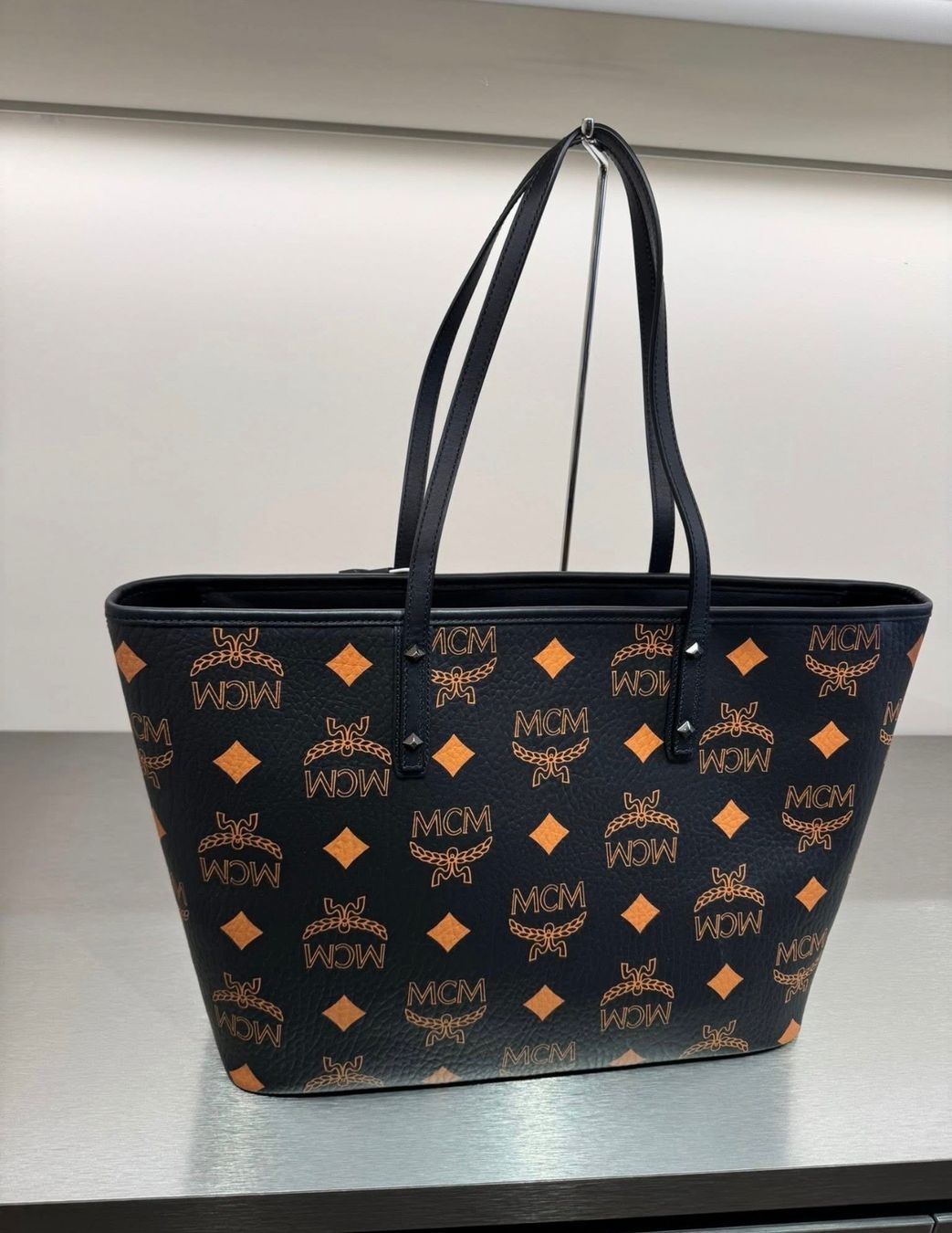 Mcm Borse da donna: MCM Shopper Tote Bag – Nuovo e nell'imballaggio originale da Wiedlisbach venduto da Sistershop 1