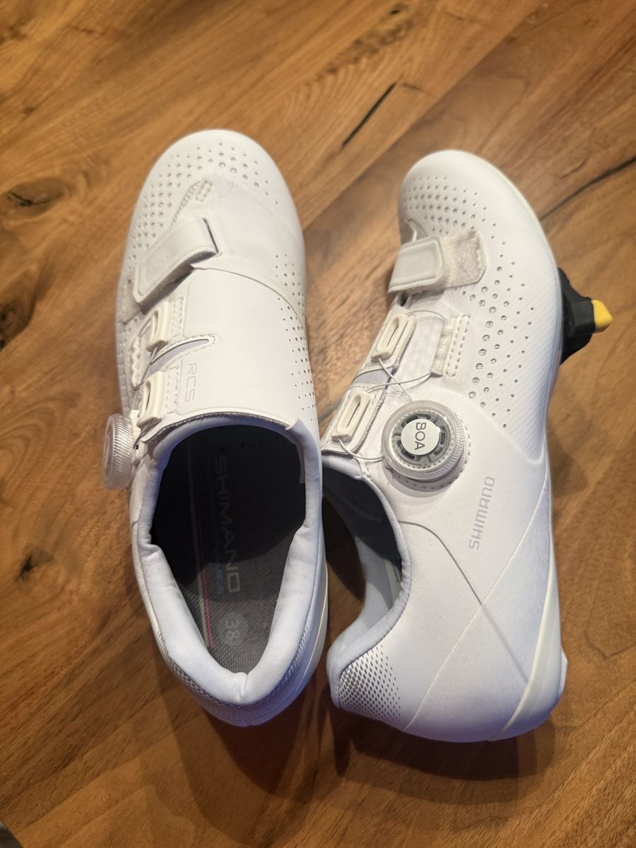 Shimano Damenschuhe: Rennveloschuh Shimano RC5 Grösse 38 – Neu (gemäss Beschreibung) aus Windisch von _sru_ 4