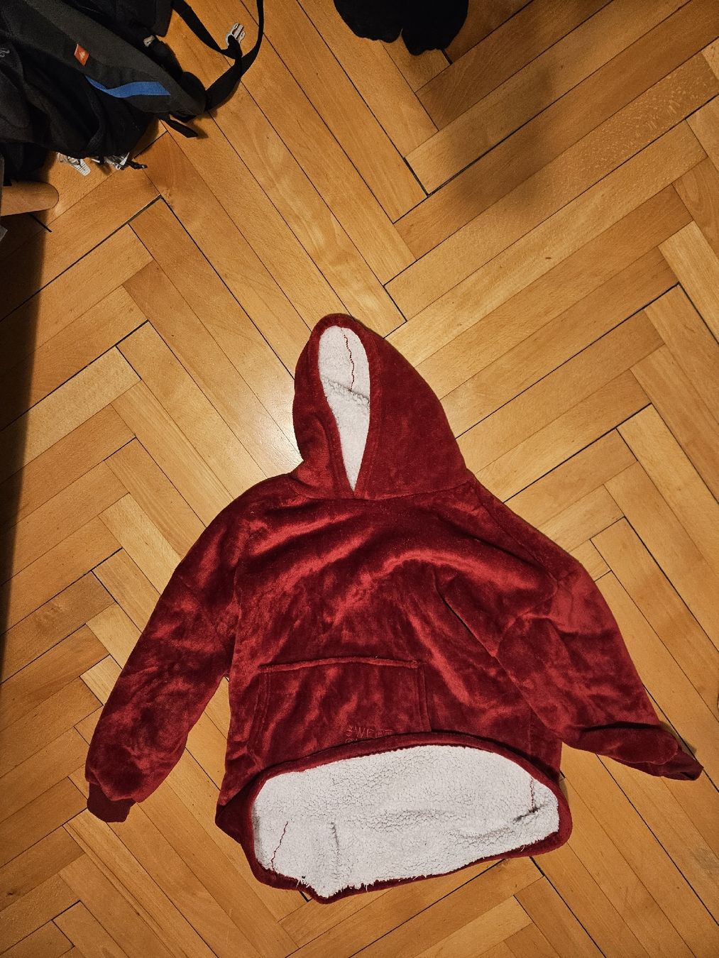 Coperte: Flauschiger Decken Hoodie – Nuovo (secondo la descrizione) da Biel/Bienne venduto da alr_swz5 1