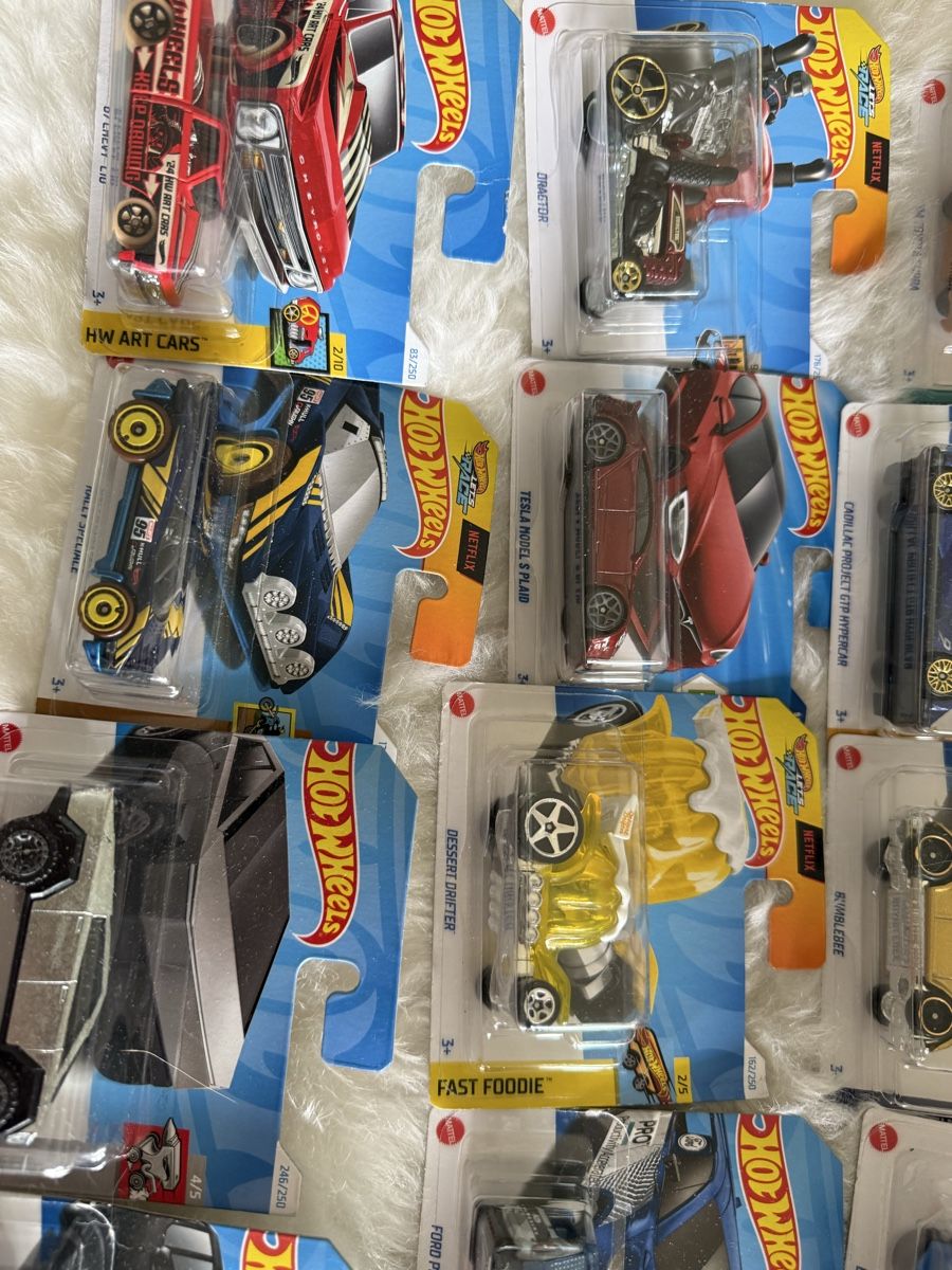 Hot Wheels Giocattoli: 14 neue Hot Wheels / Autos – Nuovo e nell'imballaggio originale da Olten venduto da ale_nb2x 5