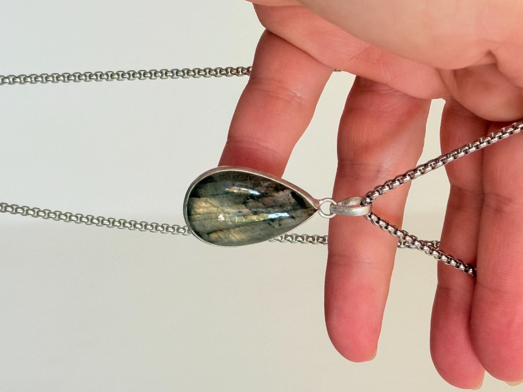 Colliers: Collier avec Labradorite – Neuf avec emballage d'origine à Genève par AWWA 3
