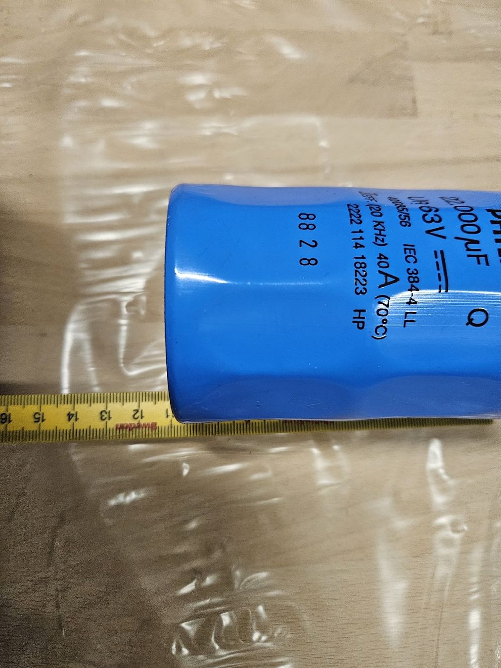 Philips Componenti elettronici: Elko Philips 22000uf 63V – Nuovo (secondo la descrizione) da Diepoldsau venduto da Knochen 2