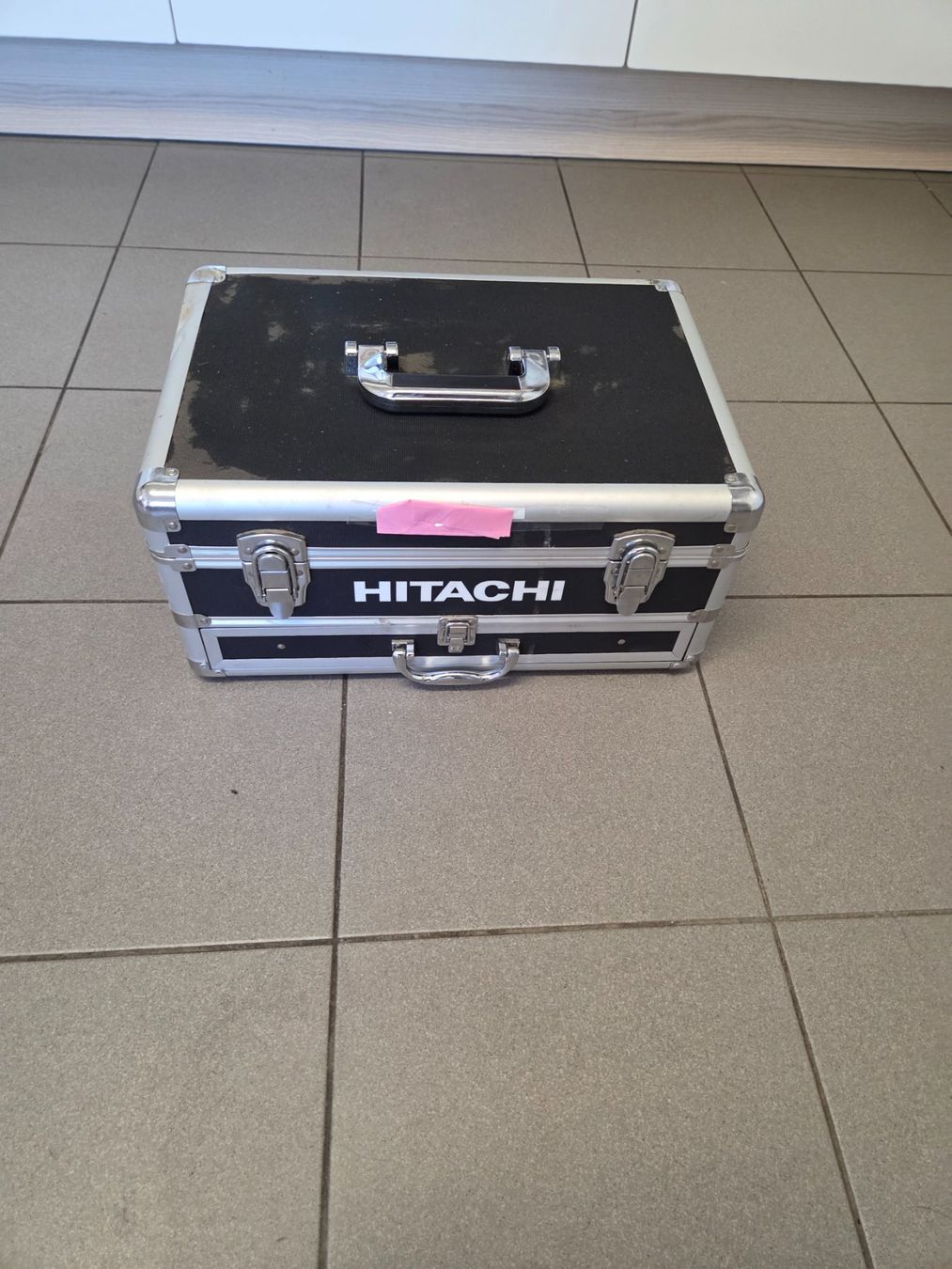 Hitachi Bohrmaschinen: Akku Schrauber Hitachi – Gebraucht aus Embrach von Deutz5130 3
