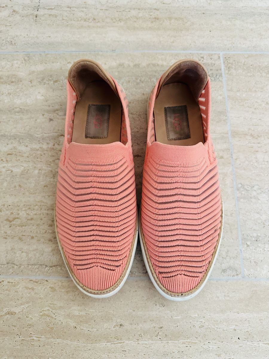 Ugg Damenschuhe: Ugg Slip On Size 37.5 – Gebraucht aus Kilchberg ZH von kku_pv69 1
