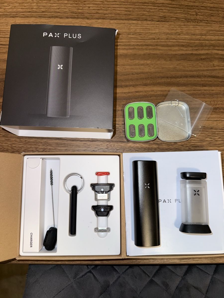 Pax Autres tabacs: Vaporizer Pax Plus Complete Kit – D'occasion à Schönenwerd par Ale46.