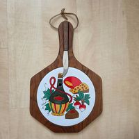 Vintage Schneidebrett mit Keramikfliese und Messer