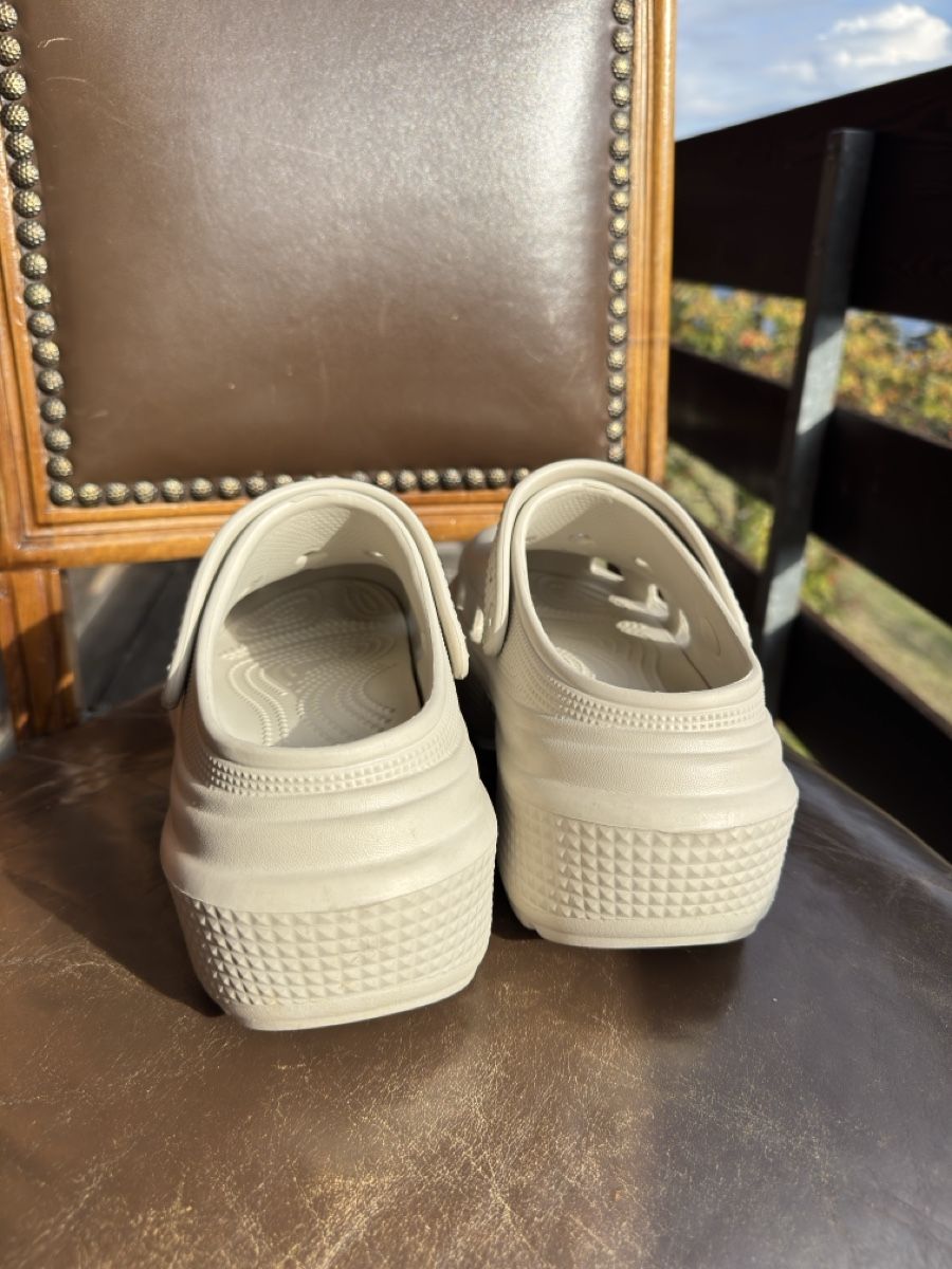 Scarpe da uomo: Crocs Platform Clogs Beige Like New Condition – Nuovo (secondo la descrizione) da Sion venduto da sof_97f5 3