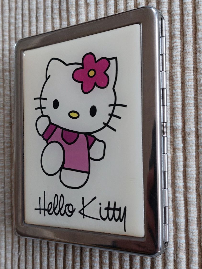 Accendini: Cigarettenbox m Feuerzeug hello kitty – Usato da Oberdiessbach venduto da wasserfreak 4