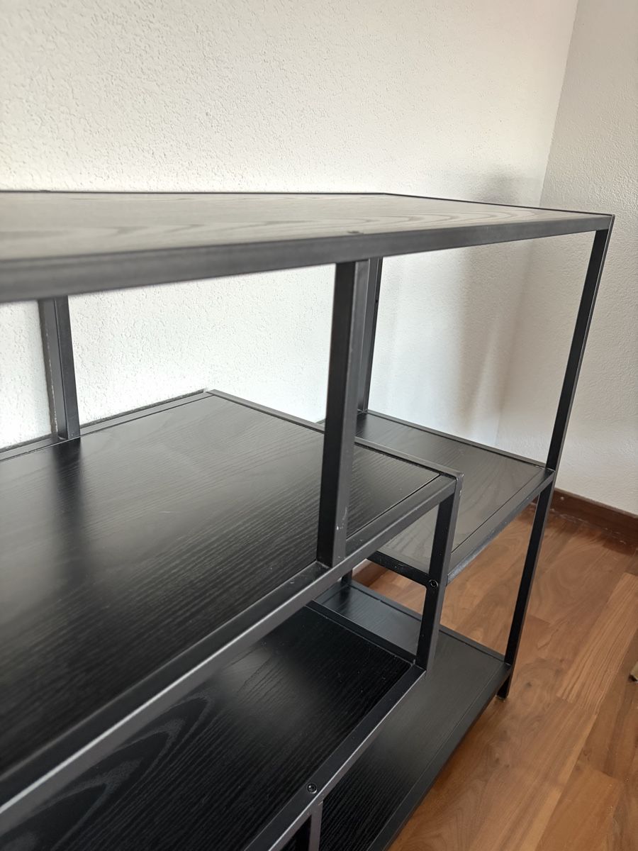 Regale: Regal – Gebraucht aus Bern von leabruegger 2