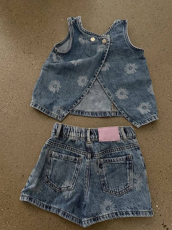 Lotti & Set di vestiti: Zara Set Gr.104 – Usato da Dierikon venduto da san_9tc9 1