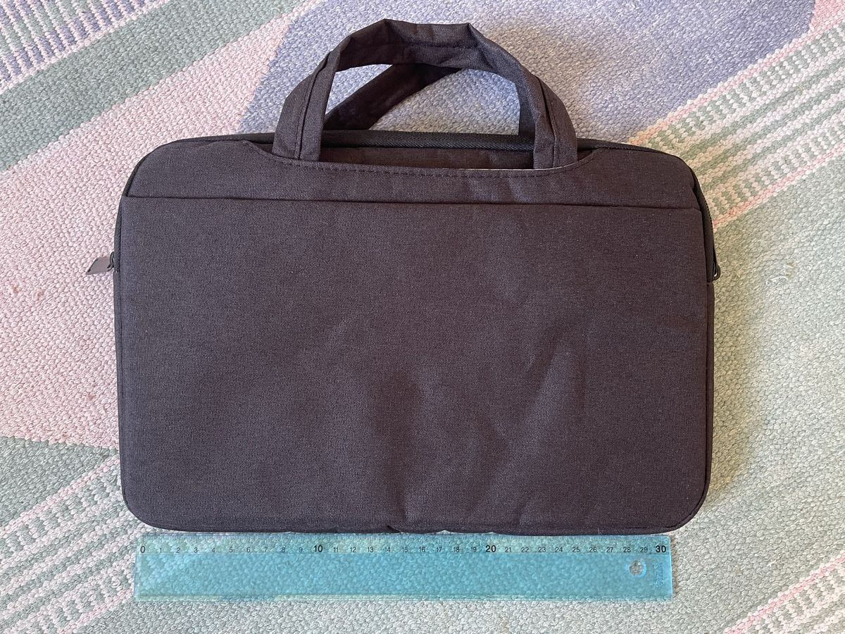 Taschen: Schwarze Laptoptasche (ca. 15 Zoll) – Gebraucht aus Muttenz von murielle4132 1