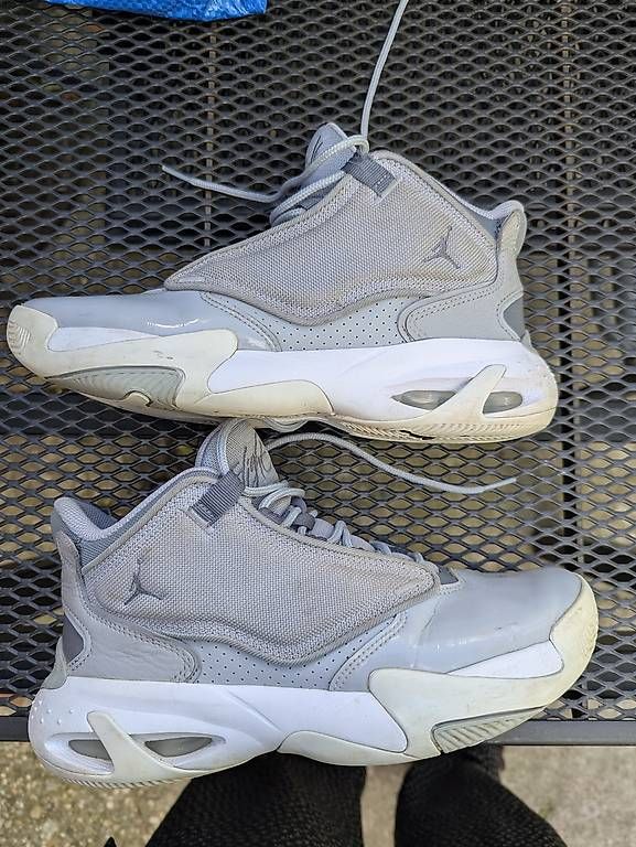 Scarpe da uomo: Basket Jordan 41 grises  – Usato da Villeret venduto da zouille9 4