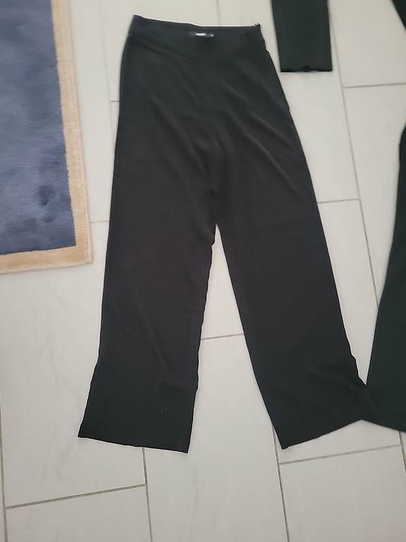 Pantaloni: Hosen XS/S – Usato da Ballwil venduto da jan_jk7y 1