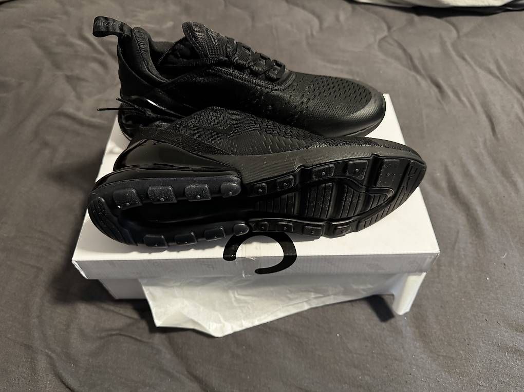 Scarpe da uomo: Nike Air Max 270 Neu Gr. 44.5 – Usato da Emmenbrücke venduto da Joel_TheKing_420 3