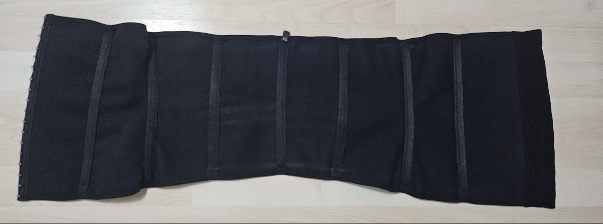 Sonstige Unterwäsche:     Figurformende Shapewear – Gebraucht aus Kreuzlingen von Lore2000 1