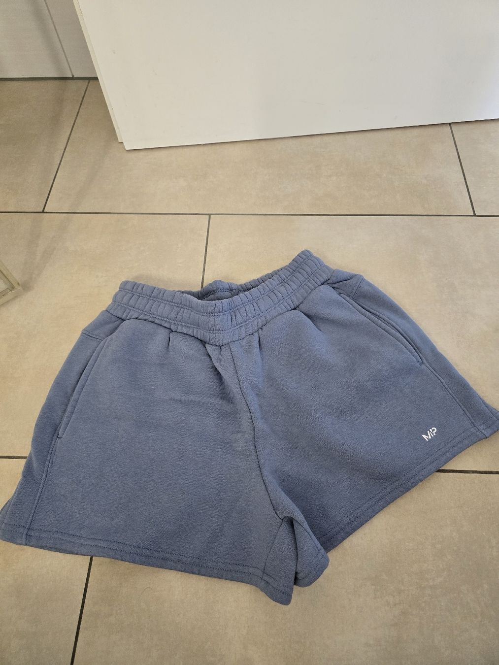 Hosen: Damen Shorts - Grösse M – Neu und originalverpackt aus Rickenbach b. Wil von Kth_v8