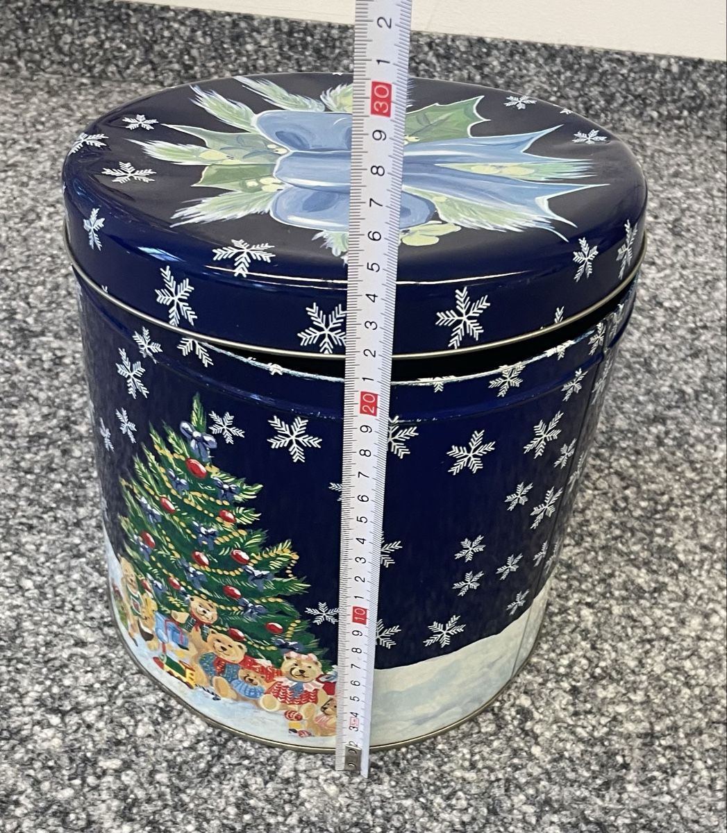 Zuckerdosen: Weihnachts Blechdose mit Deckel Gross – Gebraucht aus Au ZH von Jaggy4 3