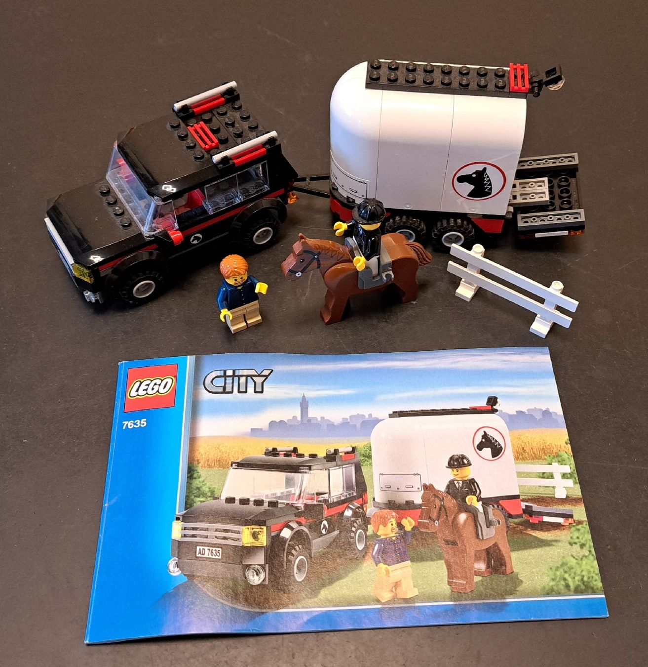 Lego Kit di costruzioni: Lego City 7635 - Pferdetransporter – Usato da Wolfhausen venduto da Reto831