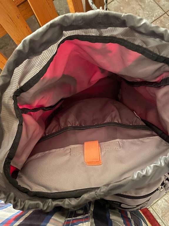 Rucksäcke: Sac à dos deuter – Gebraucht aus Boveresse von jck_f8bj